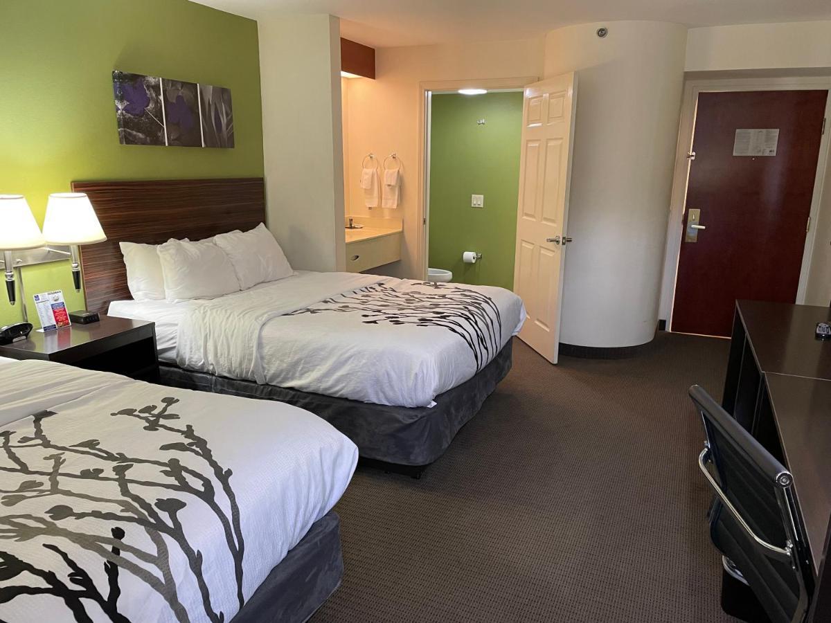 Sleep Inn Raleigh Durham Airport Bagian luar foto