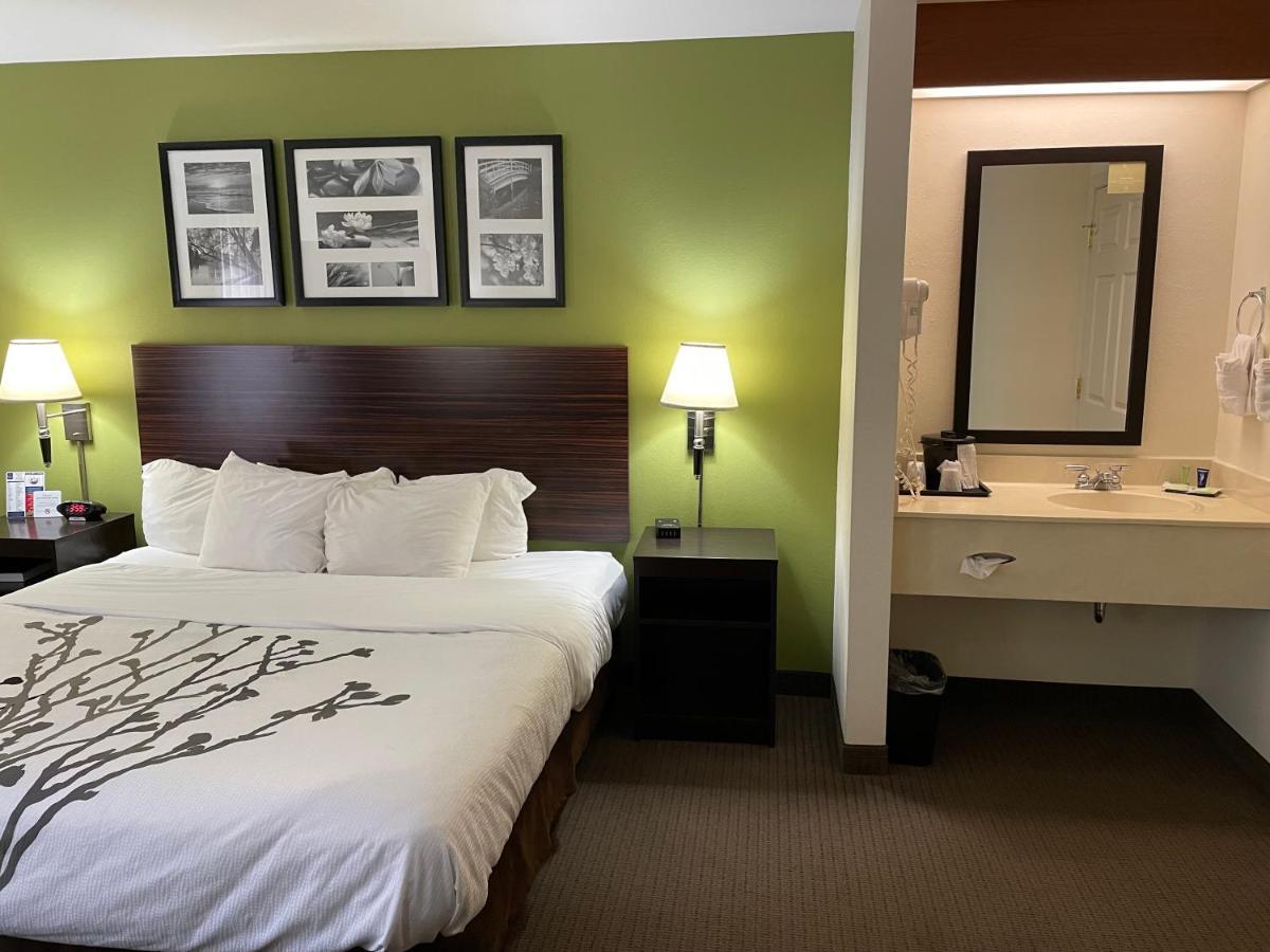 Sleep Inn Raleigh Durham Airport Bagian luar foto