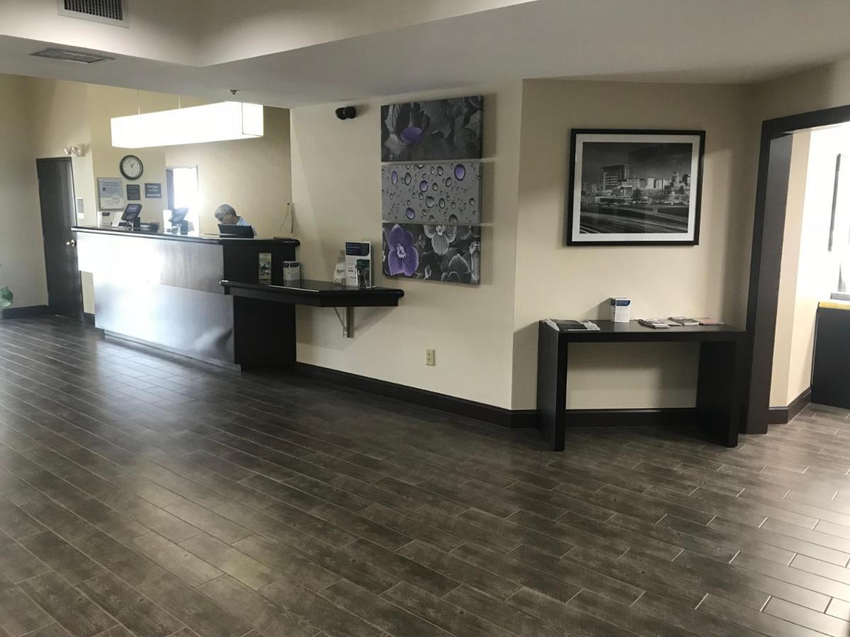 Sleep Inn Raleigh Durham Airport Bagian luar foto