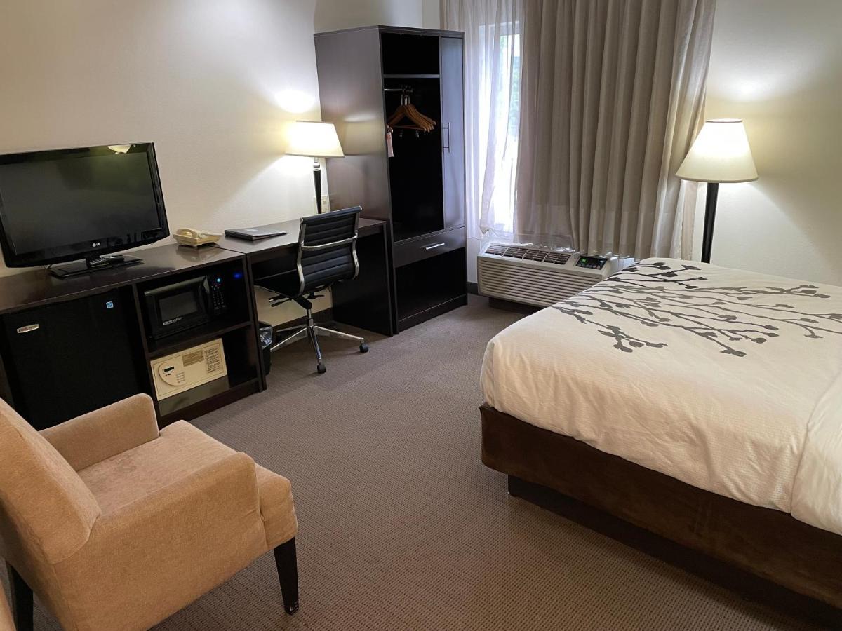 Sleep Inn Raleigh Durham Airport Bagian luar foto