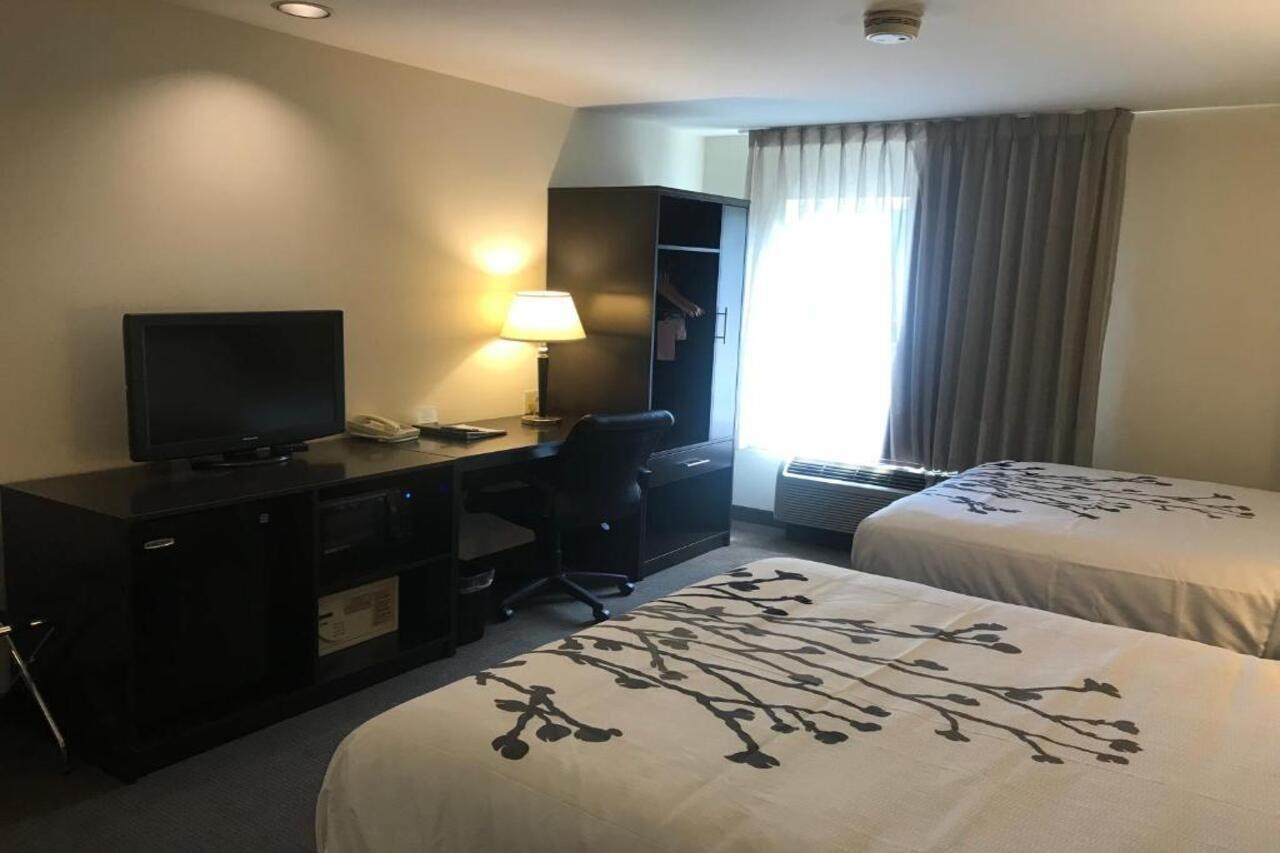 Sleep Inn Raleigh Durham Airport Bagian luar foto